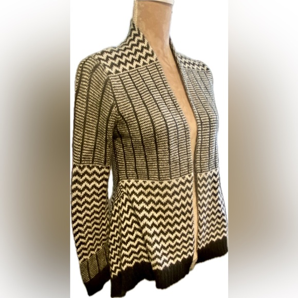 Charlotte Russe Sweaters - Charlotte Russe Black and White Chevron Cardigan